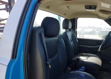 2006 GMC Sierra 2500Hd Work Truck from USA, damaged, VIN 1GDHC24U06E271859